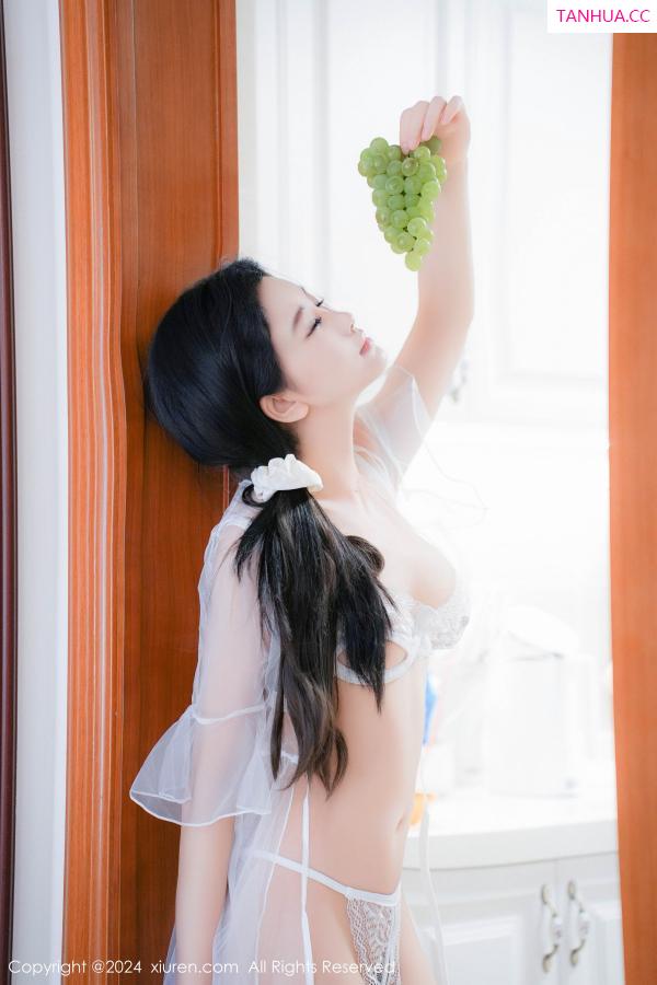   [XiuRen]高清写真图 2024.08.19 No.9031 于诺诺ise 新人美腿第25张图片